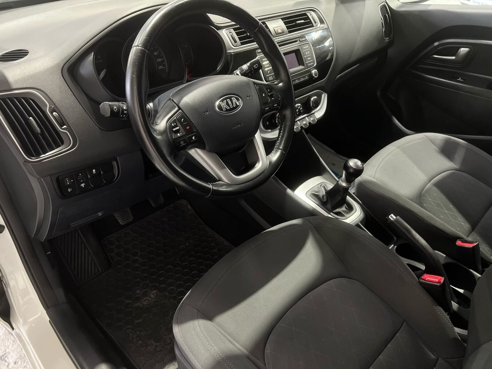 KIA RIO CONCEPT