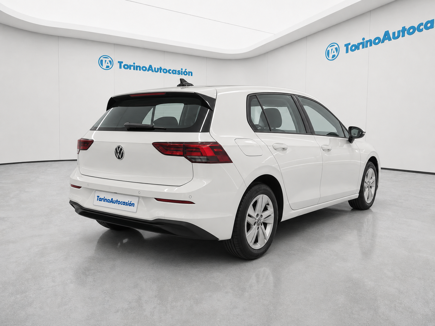 VOLKSWAGEN GOLF 8 ADVANCE