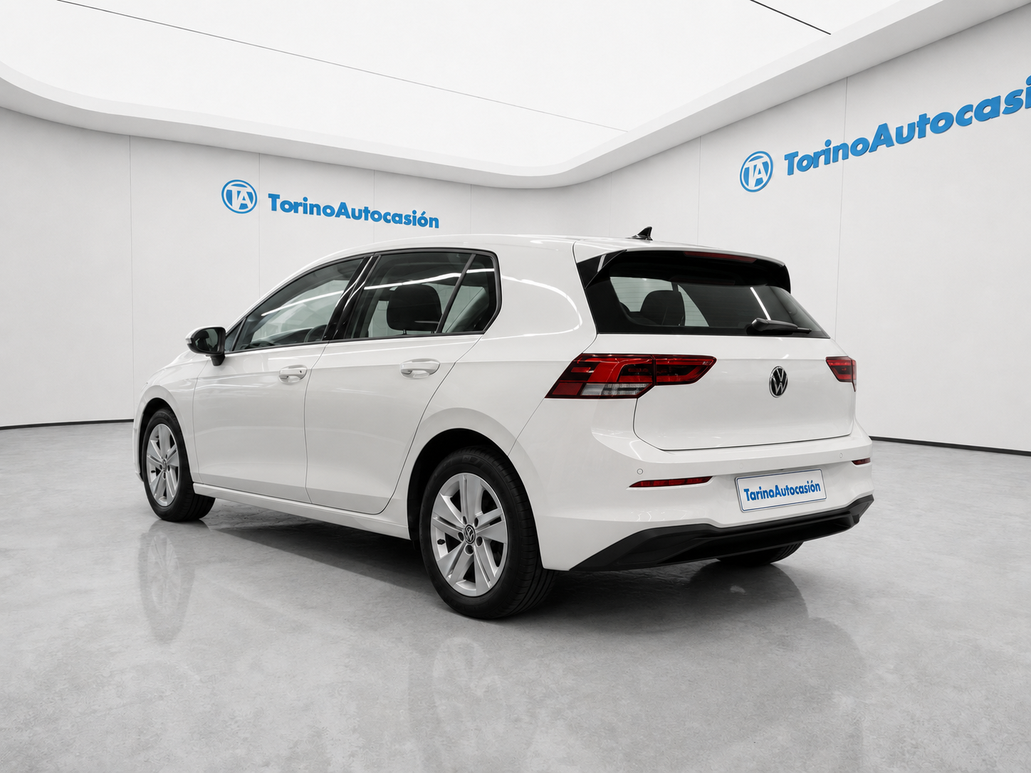 VOLKSWAGEN GOLF 8 ADVANCE