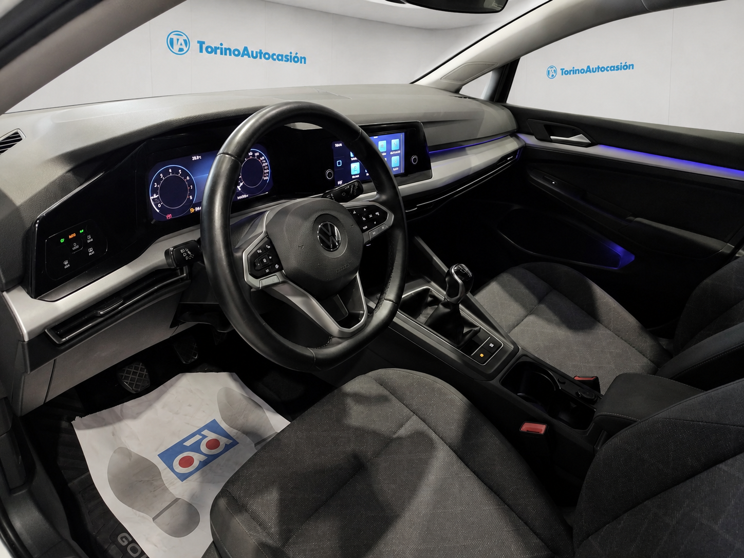 VOLKSWAGEN GOLF 8 ADVANCE